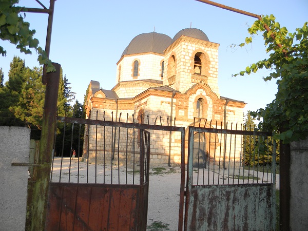 სერაფიმ საროველის ეკლესია